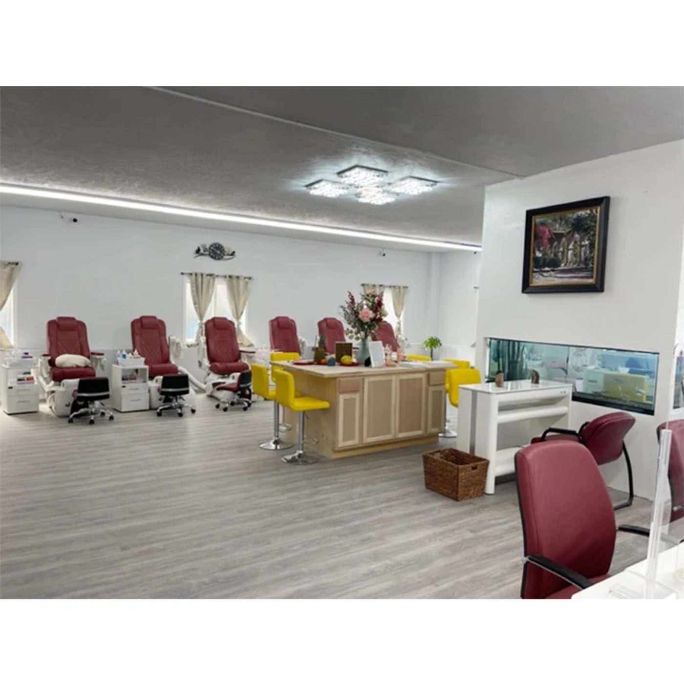 🌟 Tuyển Thợ Nails Giỏi