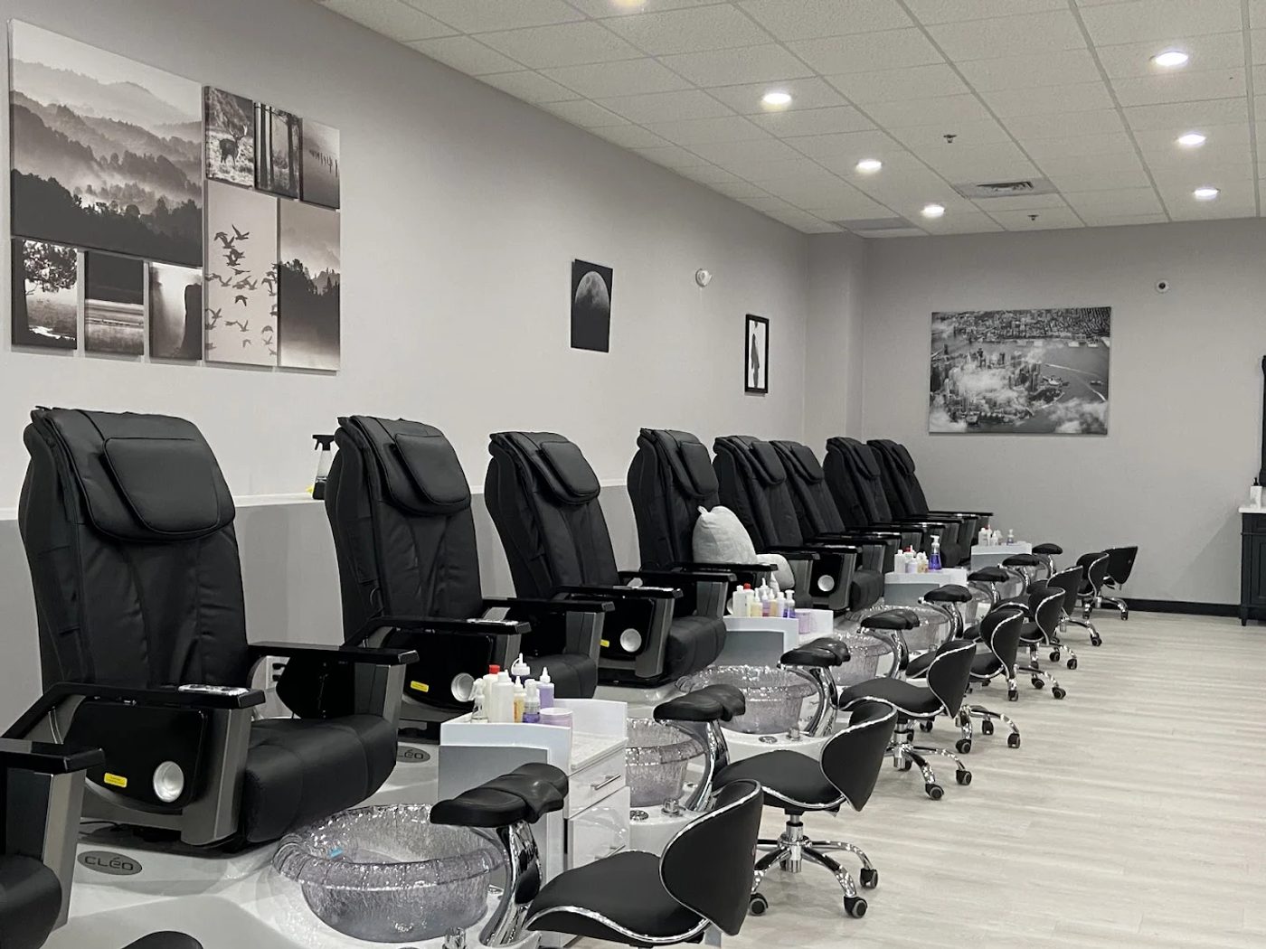Tuyển Thợ Nails Kinh Nghiệm Làm Bột - Tiana's Nail Spa, Taunton MA