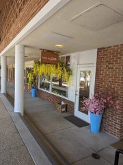 Tuyển Thợ Nails Bột/Tay Chân Nước - Rockville, MD (2)