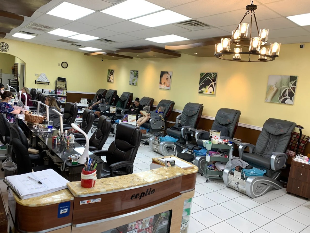 Tuyển Thợ Bột Nails - Income 1k - 1.5k/tuần - Magnolia, TX — 1