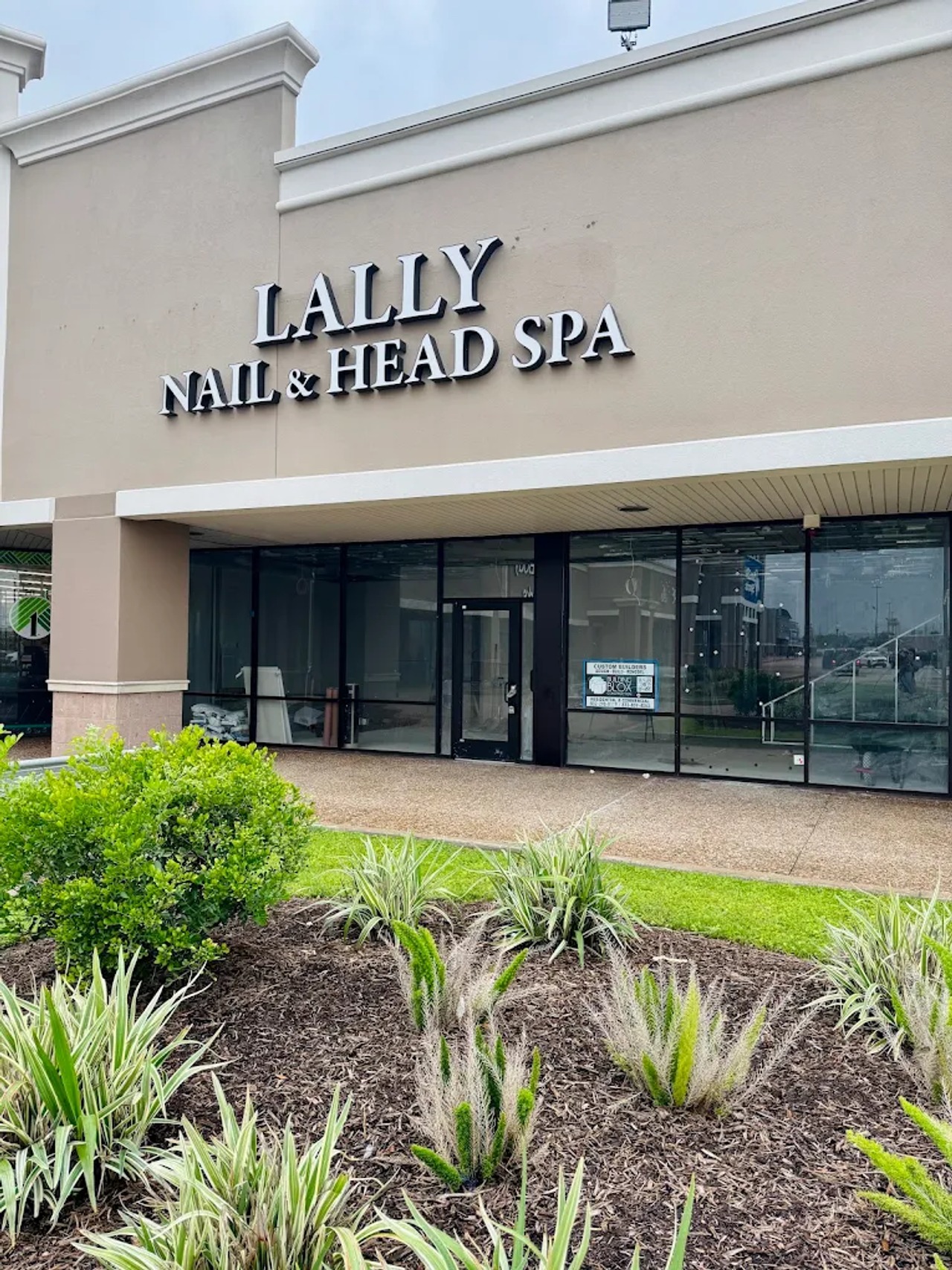 Lally Nail & Head Spa Tuyển Thợ Gấp - Webster, TX | Lương $900-$1600/Tuần — 2