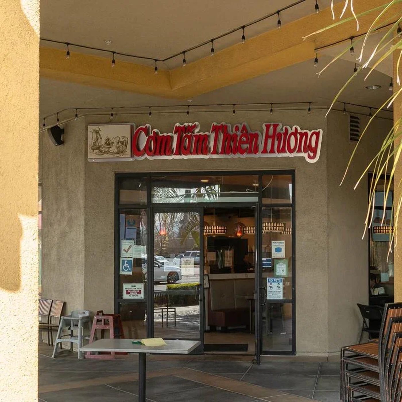 Cơm Tấm Thiên Hương Tuyển Nam Server - San Jose, CA