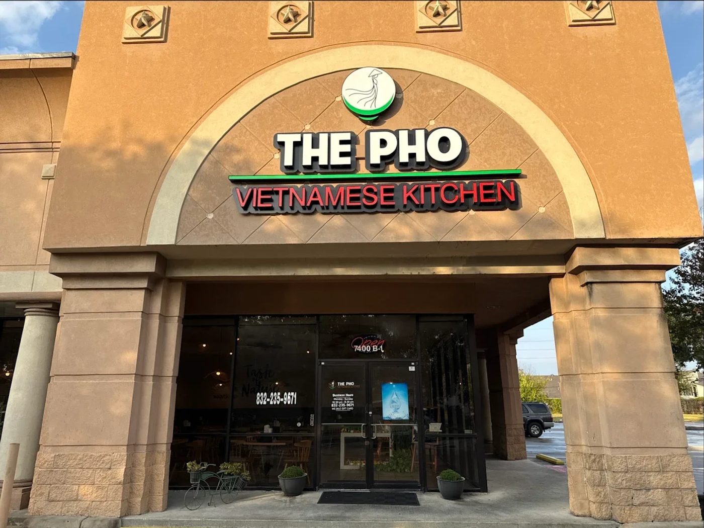 Tuyển Server Nhà Hàng The Pho Vietnamese Kitchen - Houston, TX
