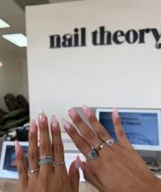Tuyển Thợ Nails Tiệm Mới (1)
