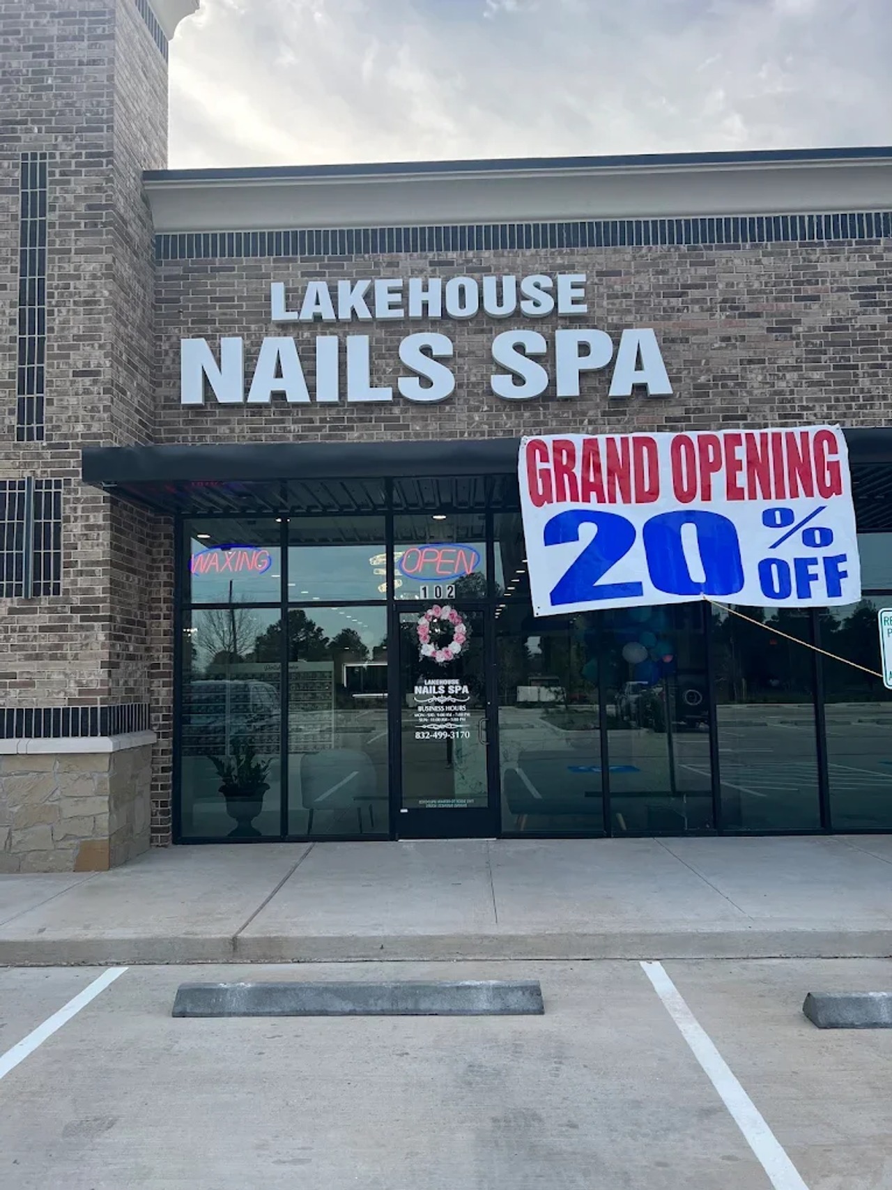Tuyển Thợ Nails & Spa - Lakehouse Nails - Katy, TX — 2