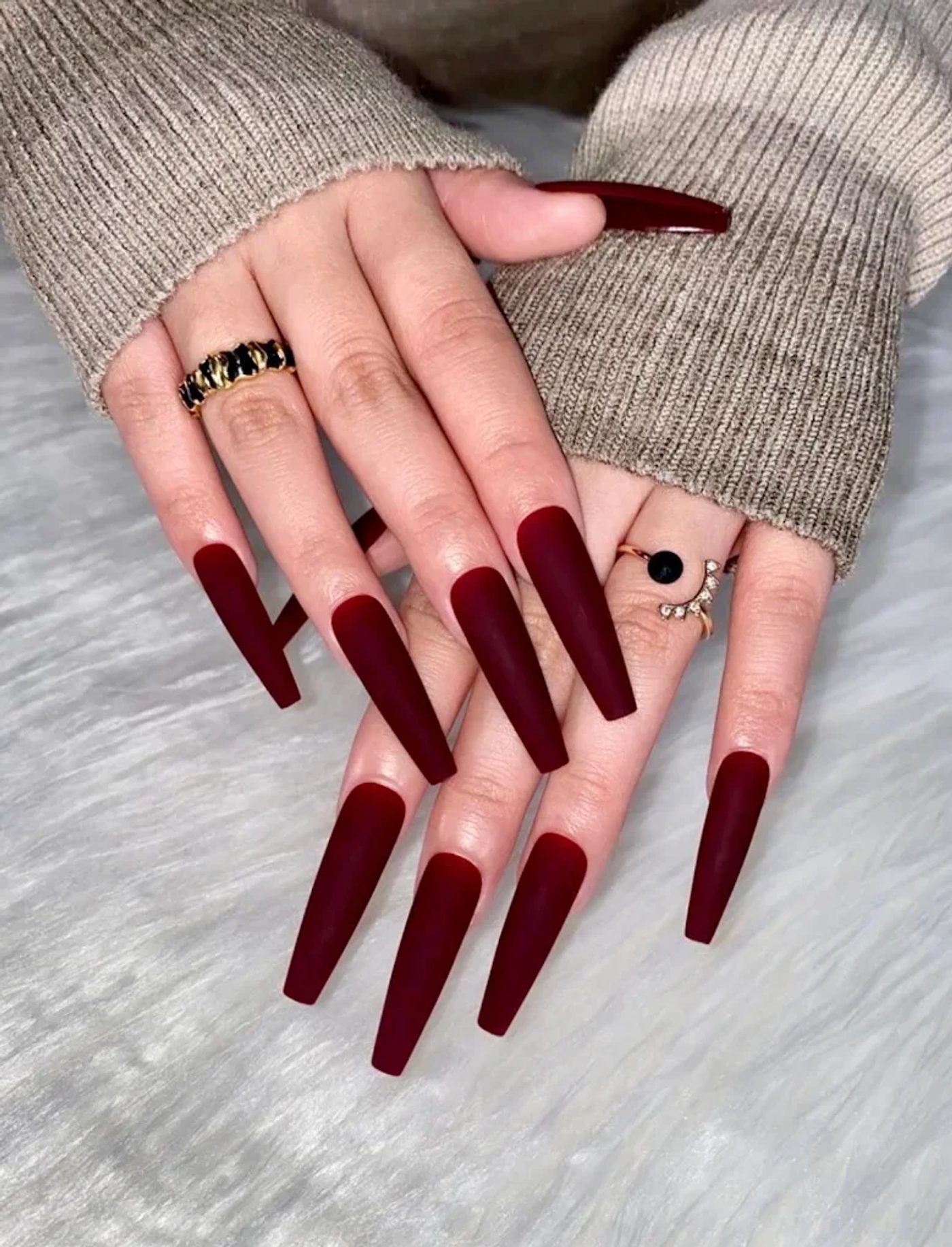 Tuyển Thợ Nails Làm Bột & Gel Builder - Lakehouse Nails & Spa, Katy TX