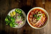 🚨 Tuyển Gấp Server & Phụ Bếp Royale Kitchen & Bar - Revere, MA (3)