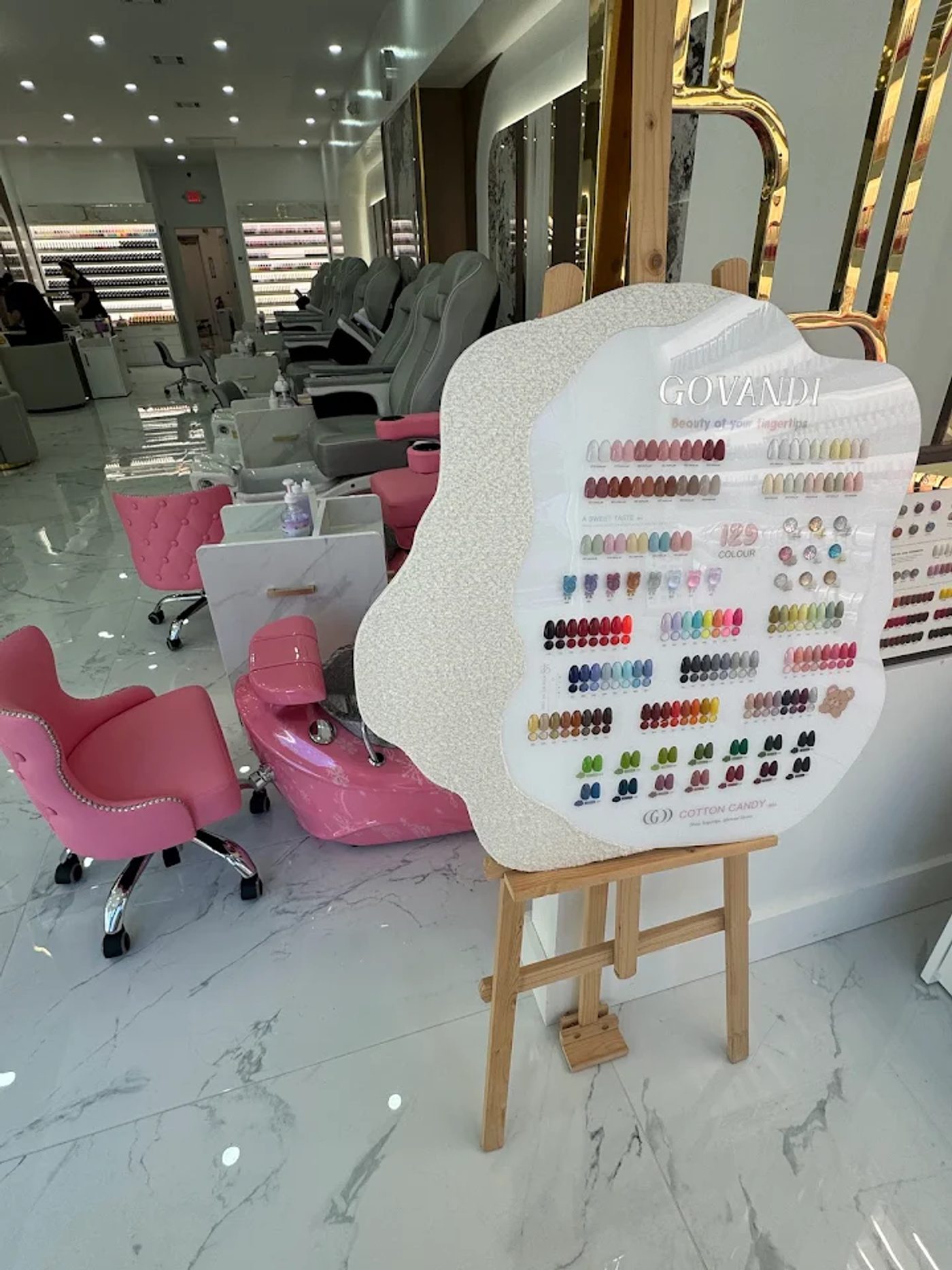 Tuyển Receptionist Tiệm Nails - Hingham Allure Nails & Spa
