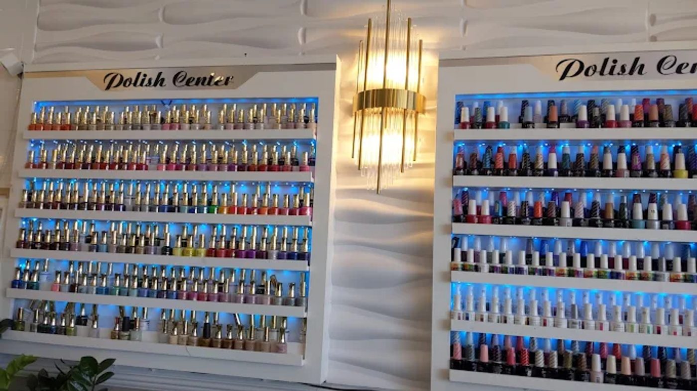 Tuyển Thợ Nails Kinh Nghiệm - Venus Nails Spa Fredericksburg, VA