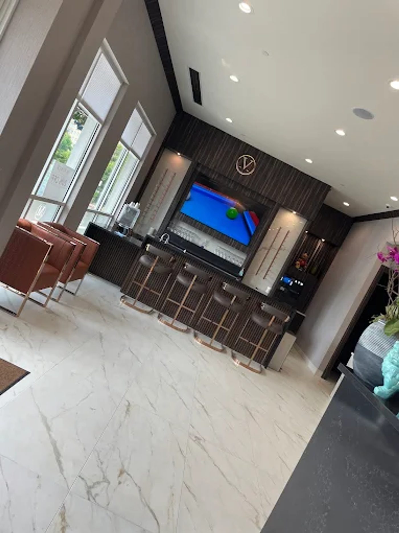 Tuyển Gấp Thợ Nails Biết Vẽ Design - Atlanta, GA