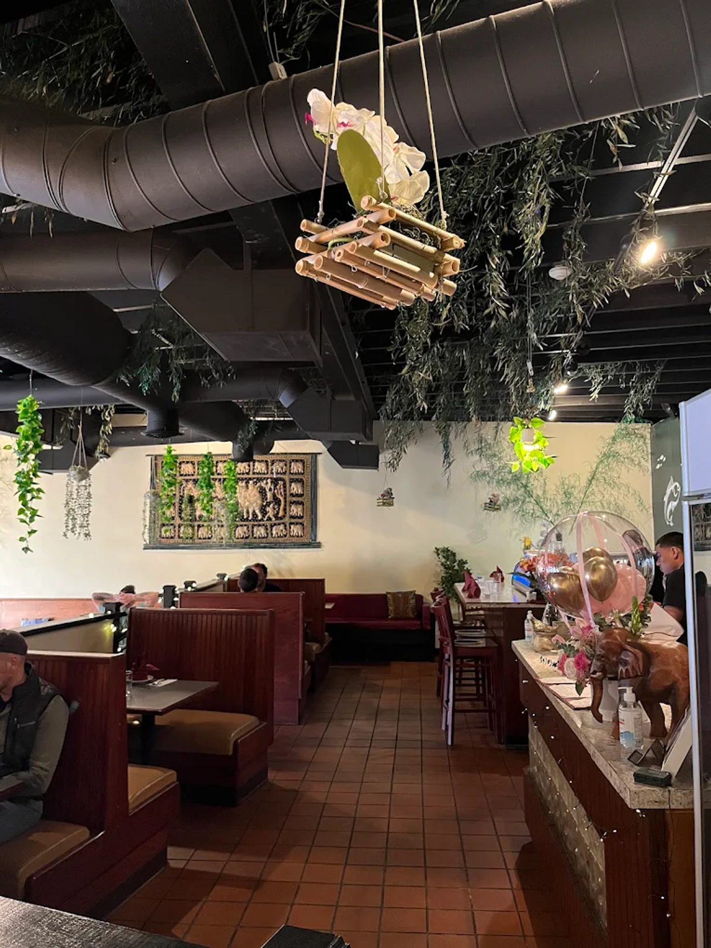Tuyển Nhân Viên Bếp Part-Time - Mint & Maki, Rhode Island