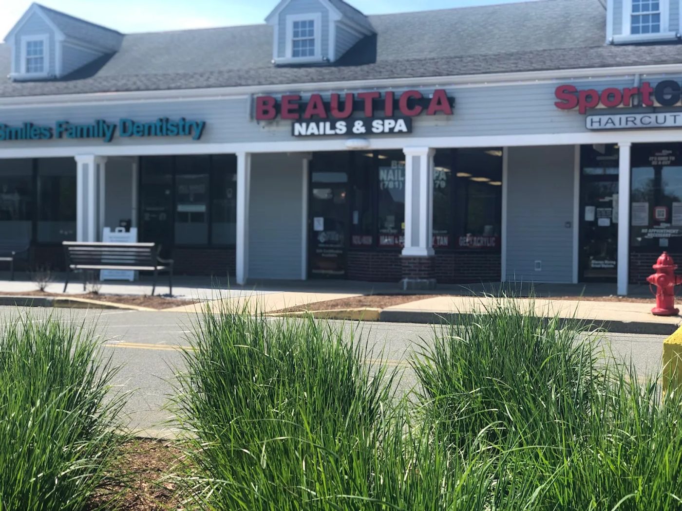 Tuyển 2 Thợ Nails Nữ Full Time - Marshfield, MA