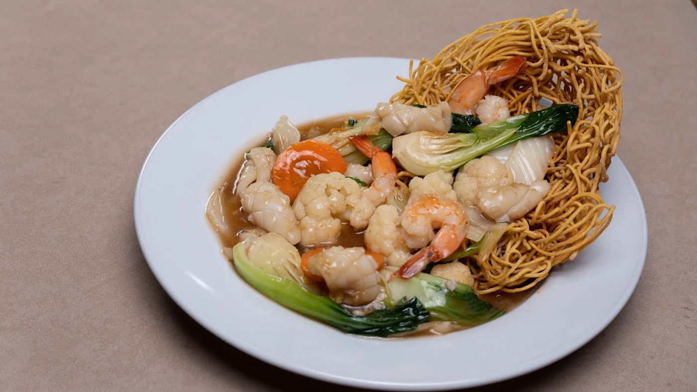 Tuyển Phục Vụ (Server) Tại Nhà Hàng GẠO Vietnamese Cuisine - Madison Heights, MI