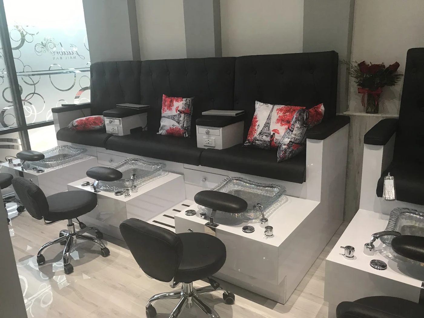 Tuyển Gấp Nhiều Thợ Nails Có Kinh Nghiệm - Largo, FL