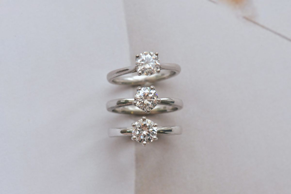 round solitaire engagement rings different prongs comparison