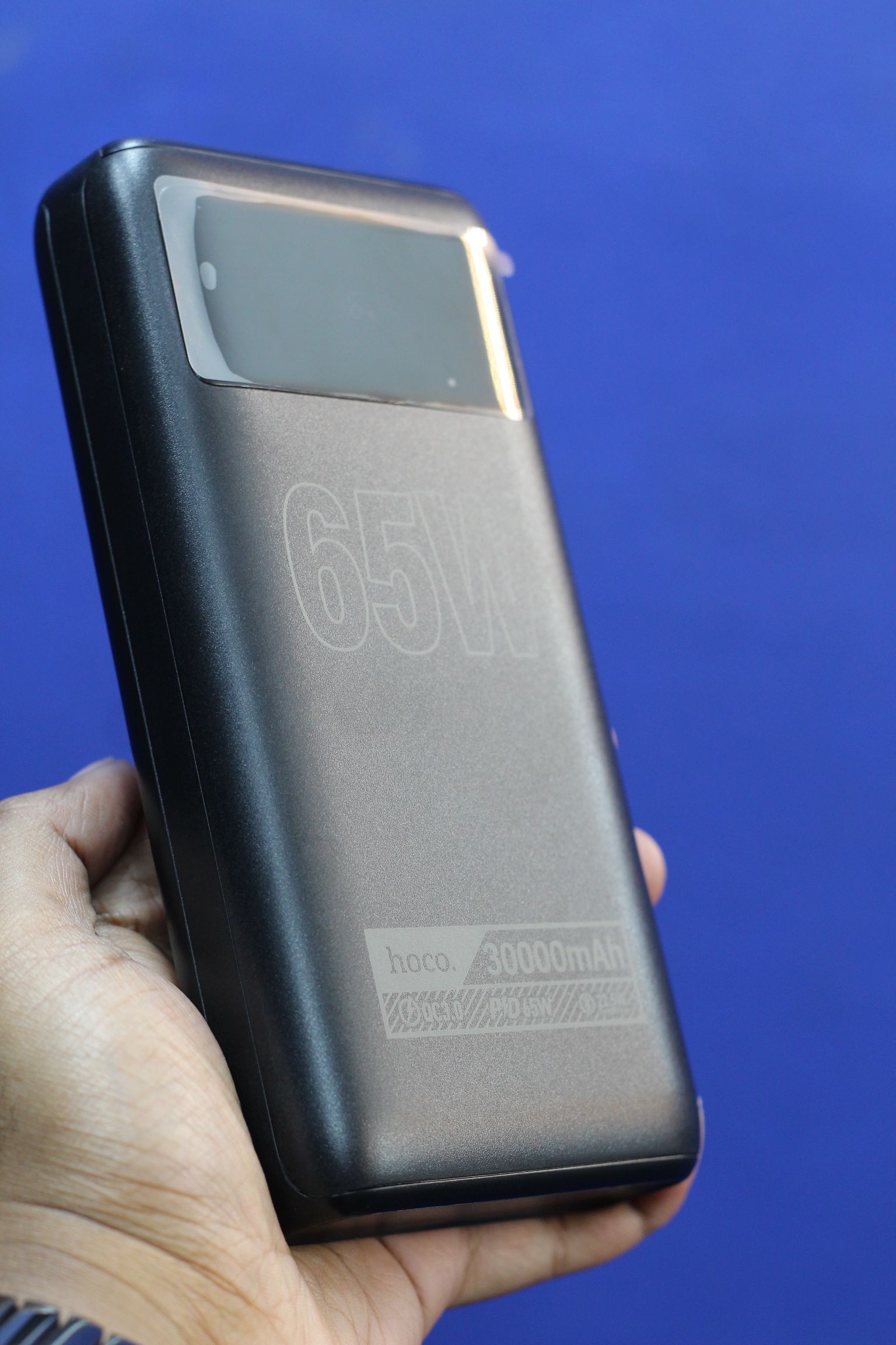 Hoco DB81 PD 65W 30000mAh Power Bank angle 3