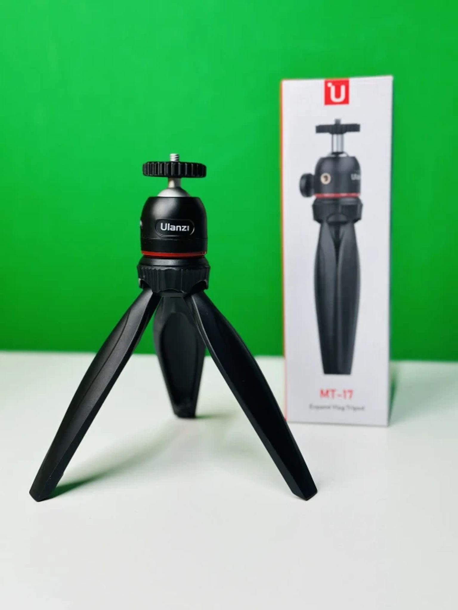 Ulanzi MT-17 Mini Tripod with 360° Rotatable Ball Head For Phone Camera DSLR angle 1