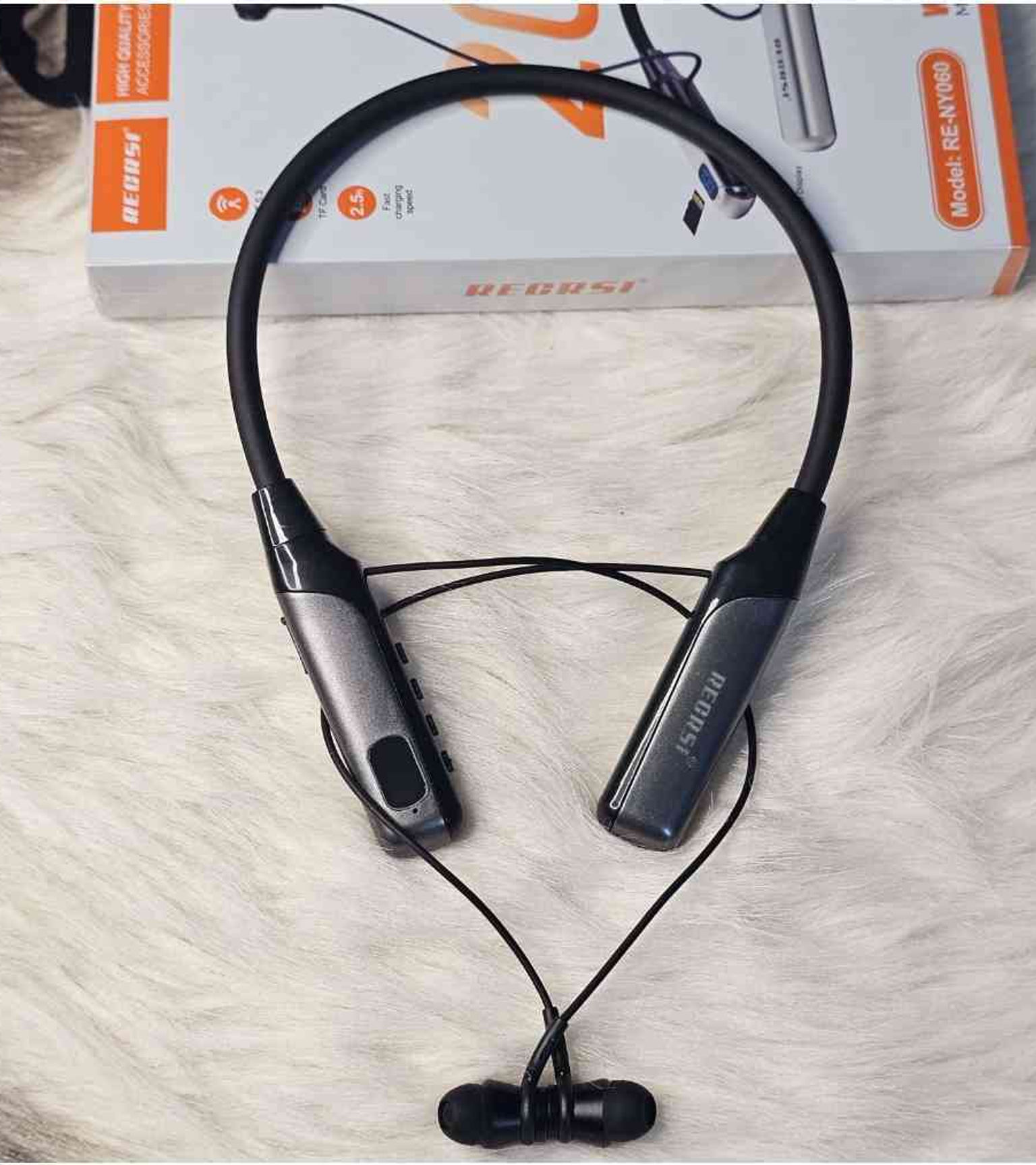 Regrsi NY060 Master Copy wireless 200 hour angle 3