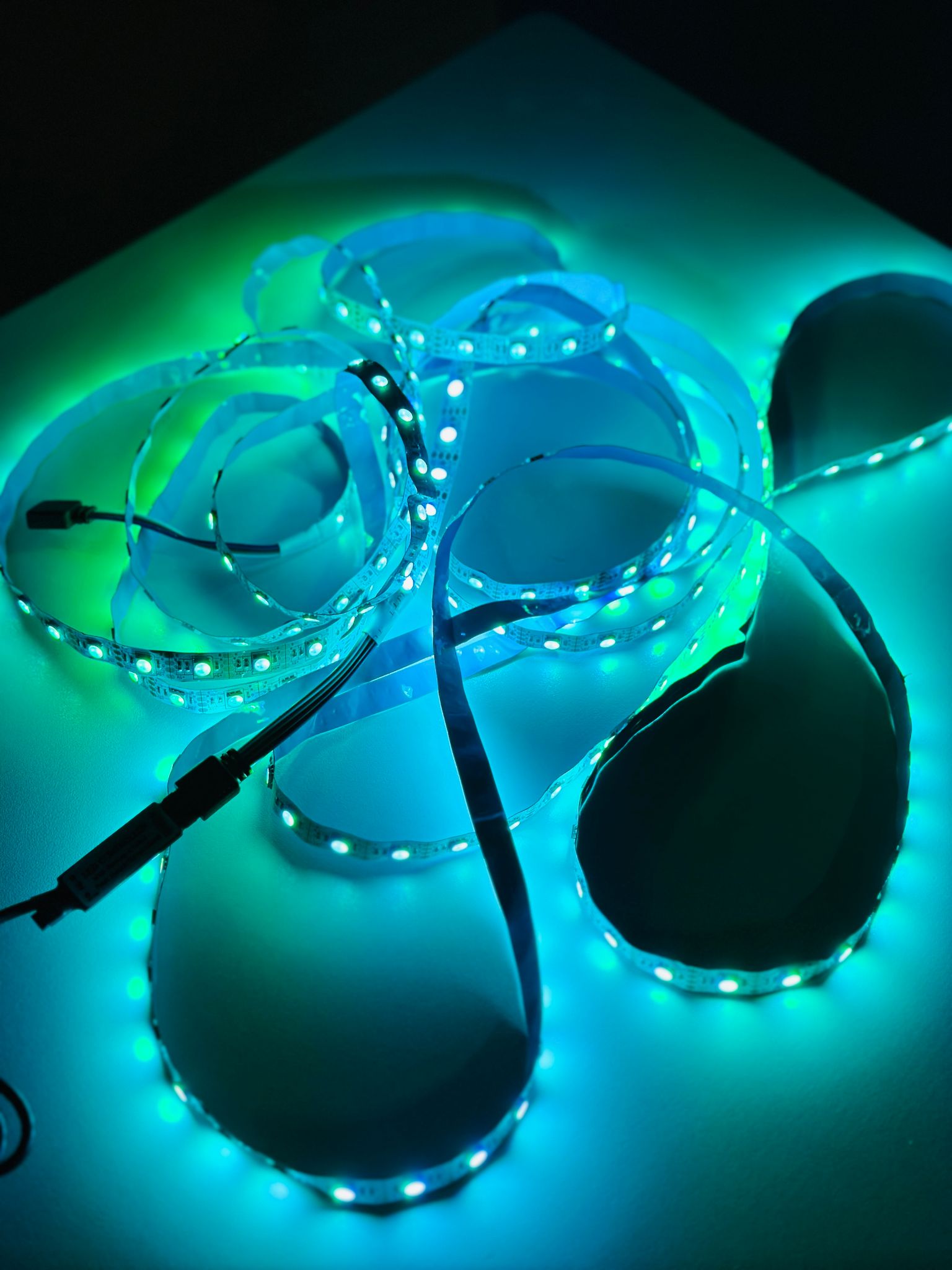 SL50W Waterproof 5 Meter RGB Strip Light with App and Remote Control (Music Sync) angle 5