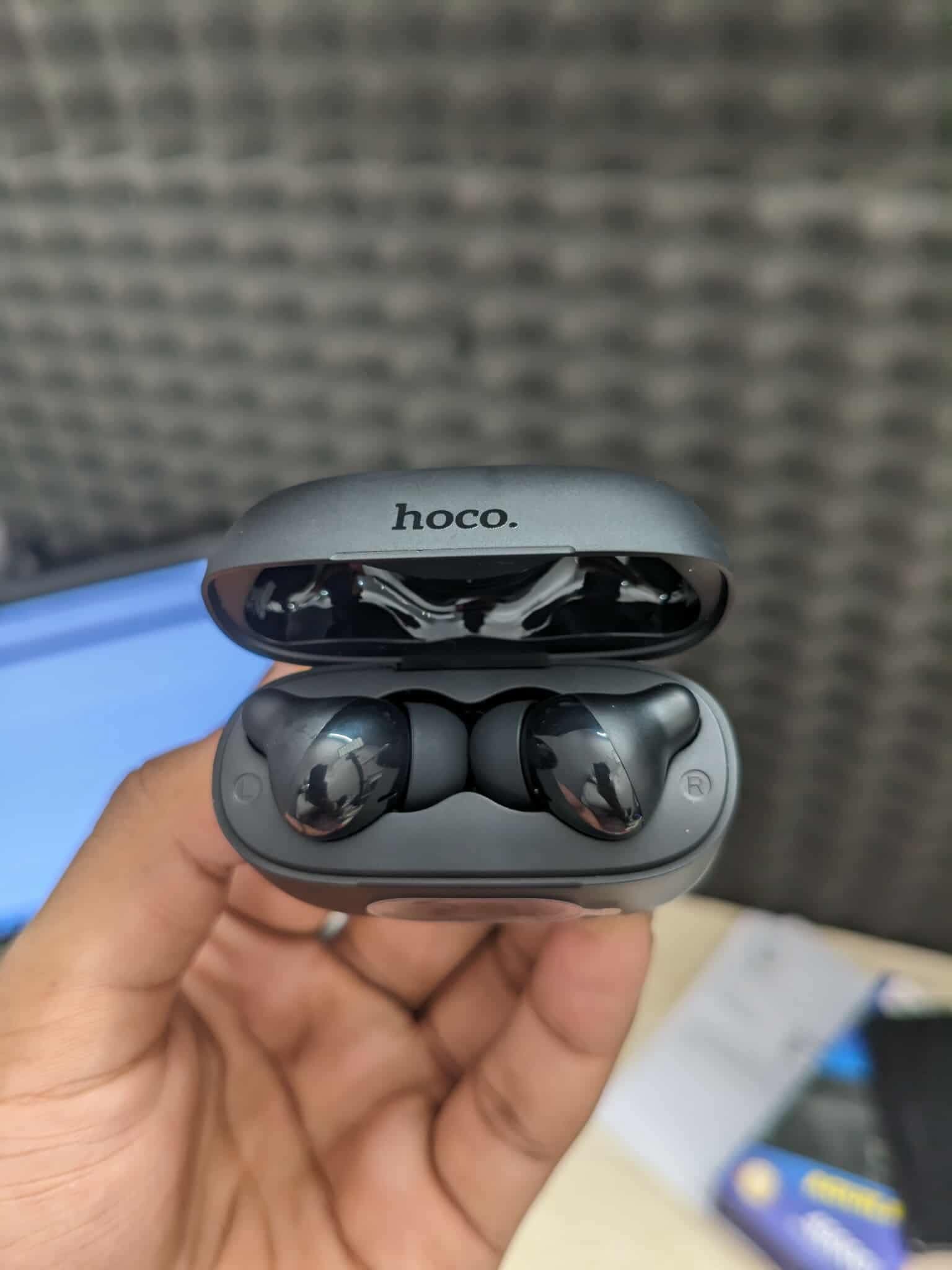 HOCO EQ2 Plus Wireless Earbuds (Black) angle 5