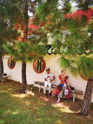 Penang Street Art - Kids on bicycle by Ernest Zacharevic 3