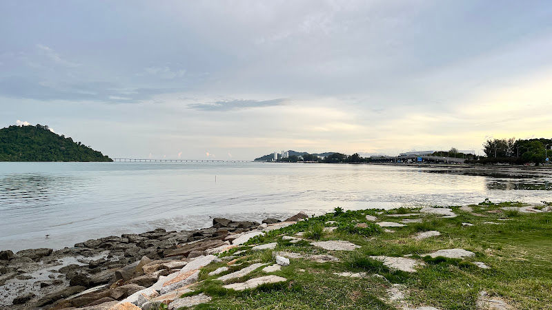 Queensbay Coast