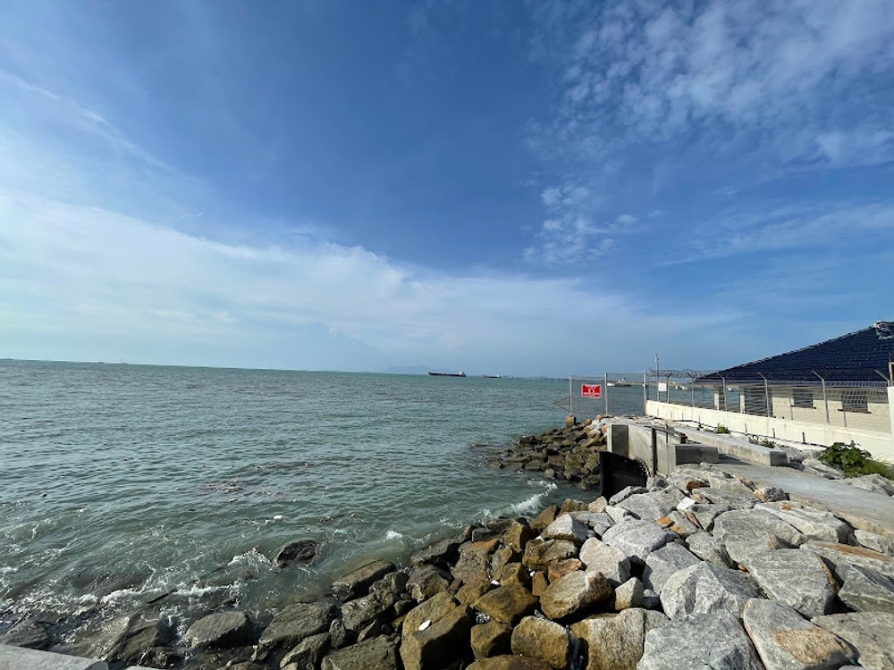 Esplanade Walkway