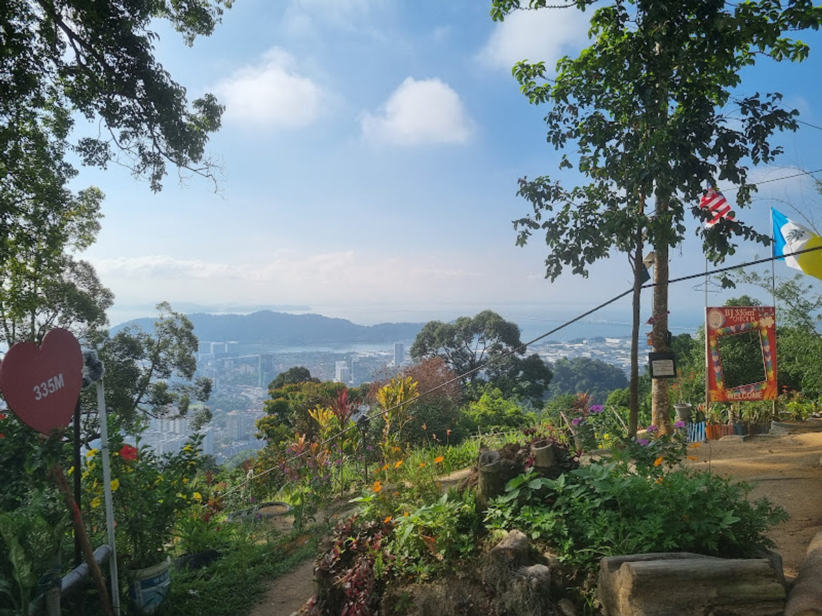 Bukit Rimbah Peak 335m