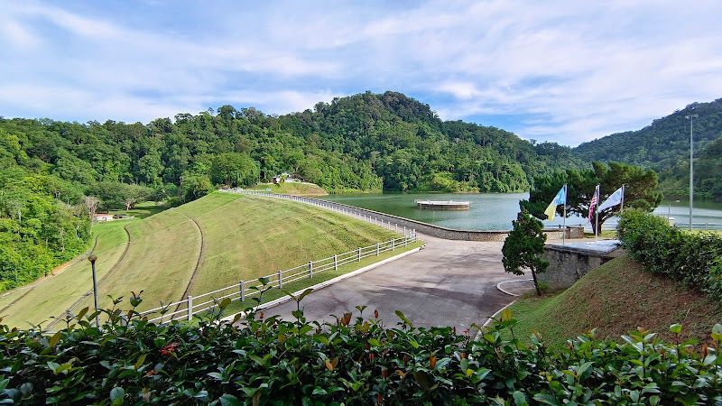Ayer Itam Dam Lookout Point