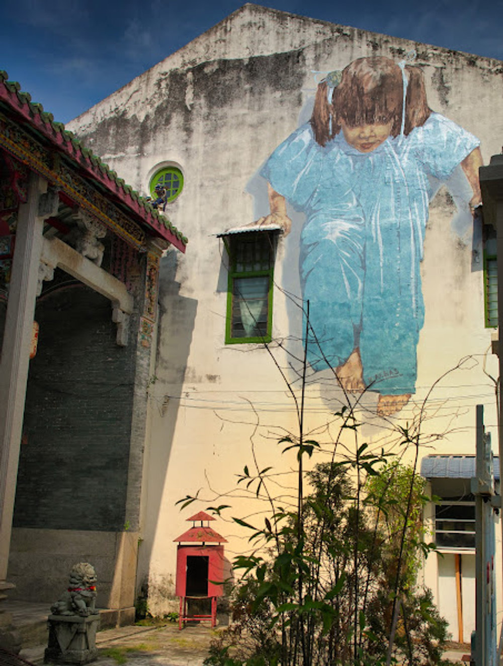 Street Art - Little Girl in Blue