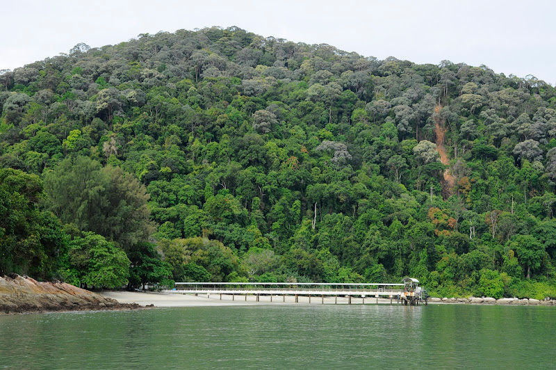 Teluk Ailing Beach