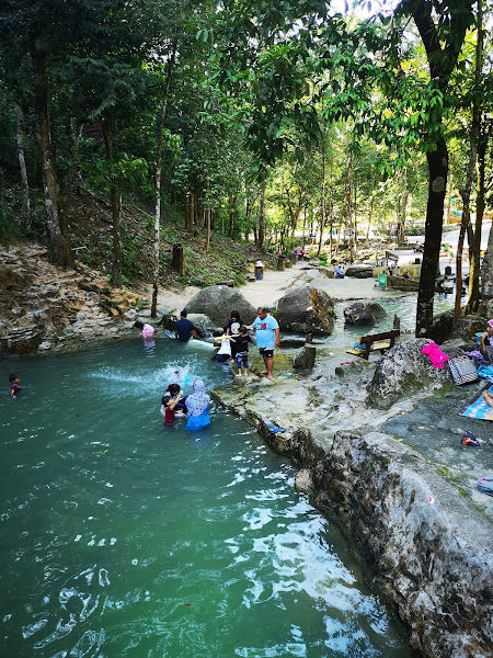 Hutan simpan teluk bahang (Air terjun buatan manusia)