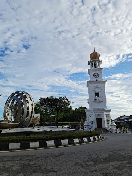 Jubilee Clock Tower (Menara Jam Jubli/ ஜூபிலி கடிகார கோபுரம்/ 银禧钟楼)