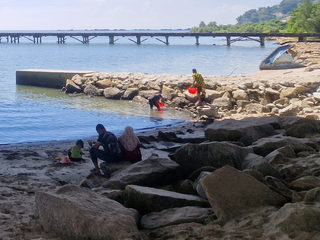 Under the second bridge 3