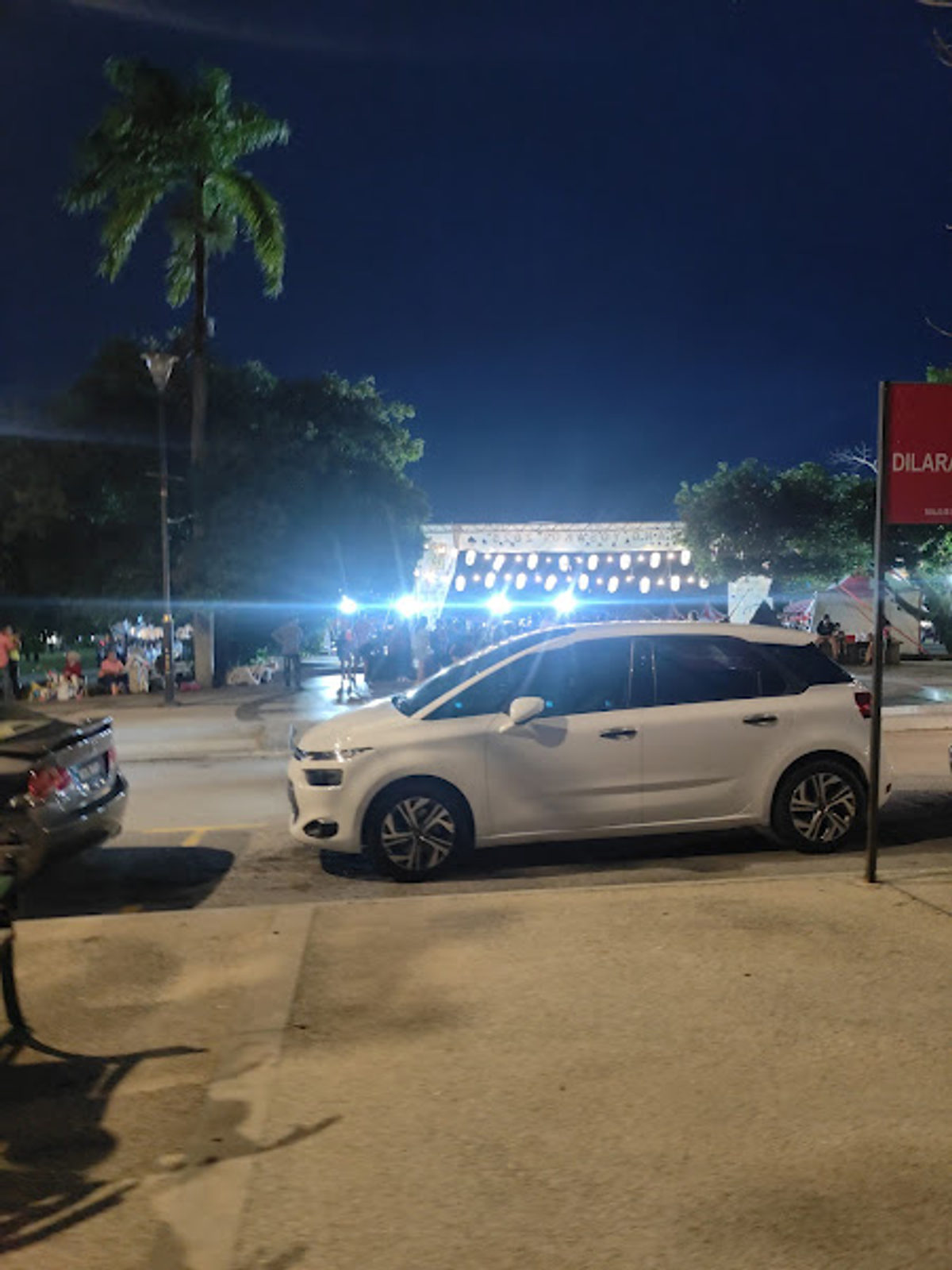 Sweetenham Pier Viewing Spot