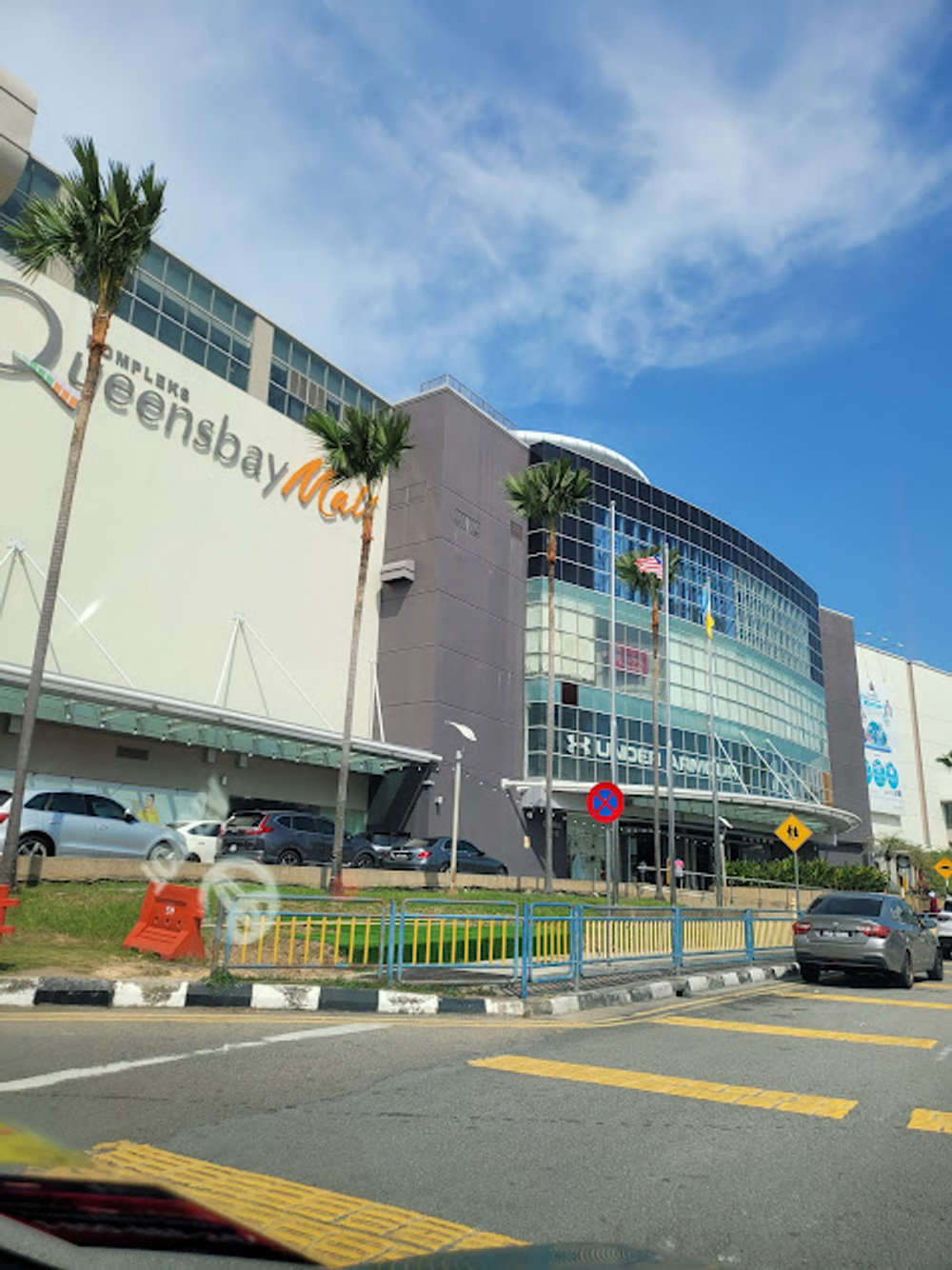 Queensbay Mall