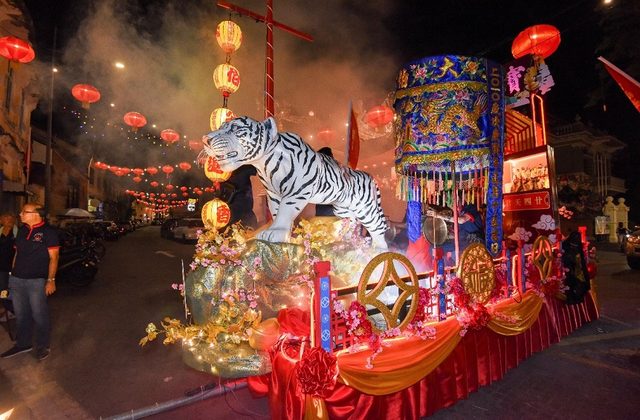 Poh Hock Seah “Chneah Hoay” Return Journey Procession (寶福社请火回程游行)