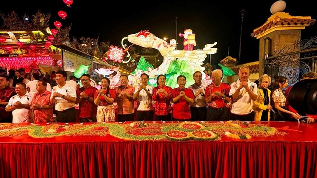 7th Day｜Thousand-People Prosperity Toss (Yee Sang) (正月初七仟人齊捞生)