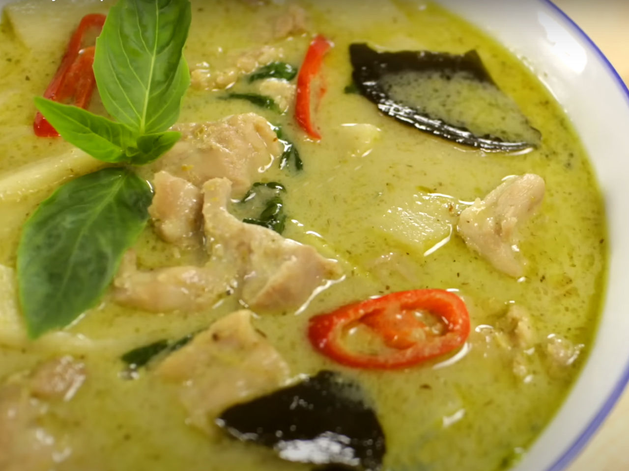 Green Curry Mee
