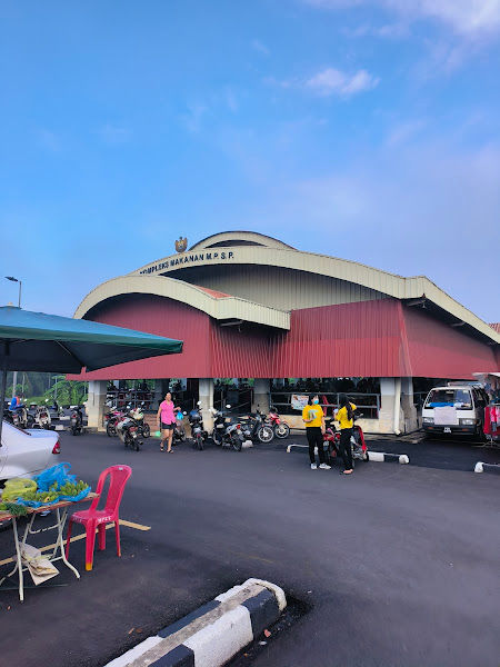 Kampung Valdor Market