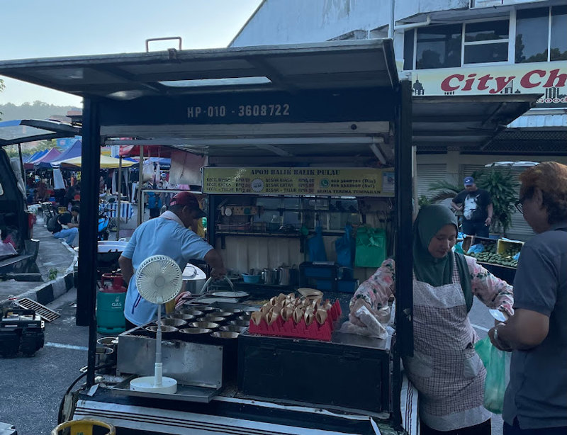 Teluk Kumbar Weekly Night Market