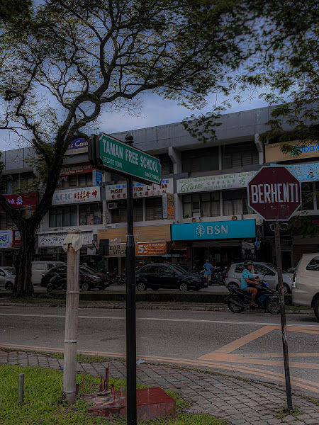 Taman Free School Market Penang