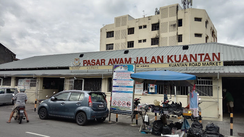 Kuantan road market