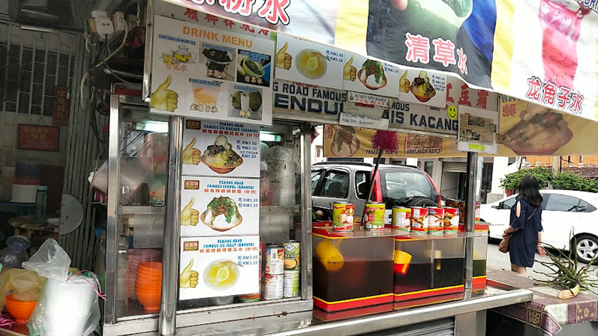 Tan Jetty Prawn Fritters & Loh Bak