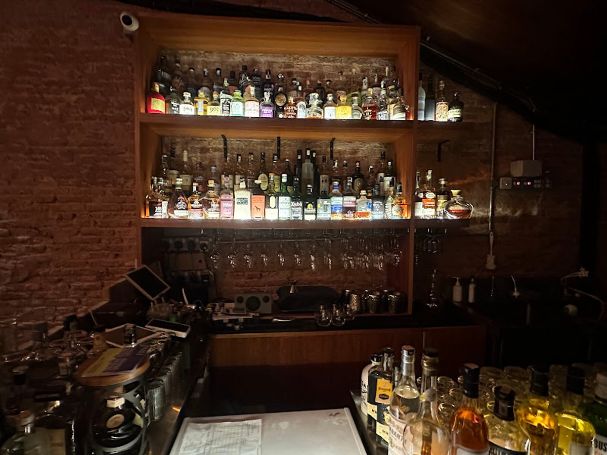 JUJU Restaurant Lounge