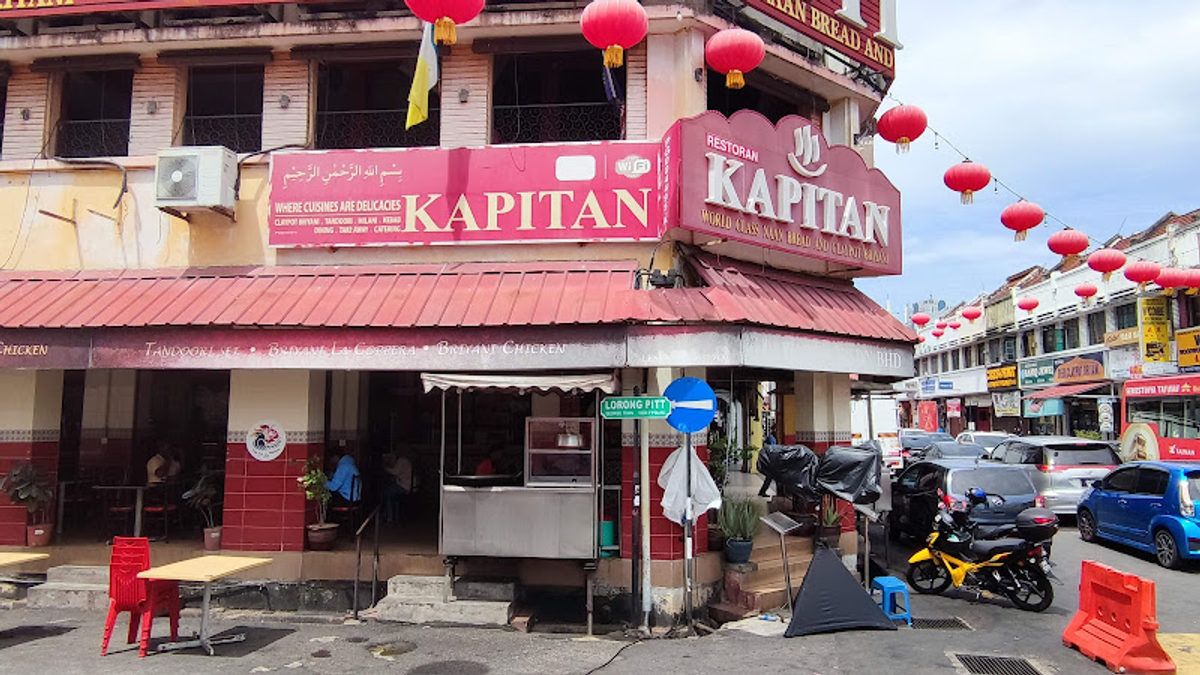 Tandoori chicken and Nan