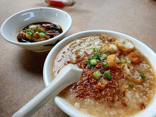 Lye Lye Food Center 3