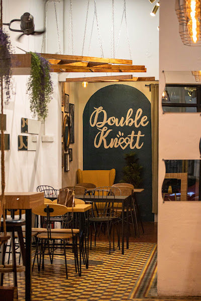 Double Knott Cafe