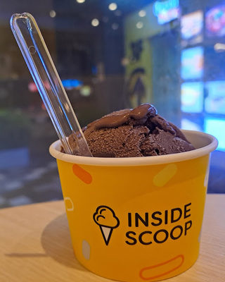 Inside Scoop Queensbay Mall, Penang 2