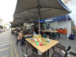 Famous Teh Halia (Fresh Ginger Tea) since 1965 1